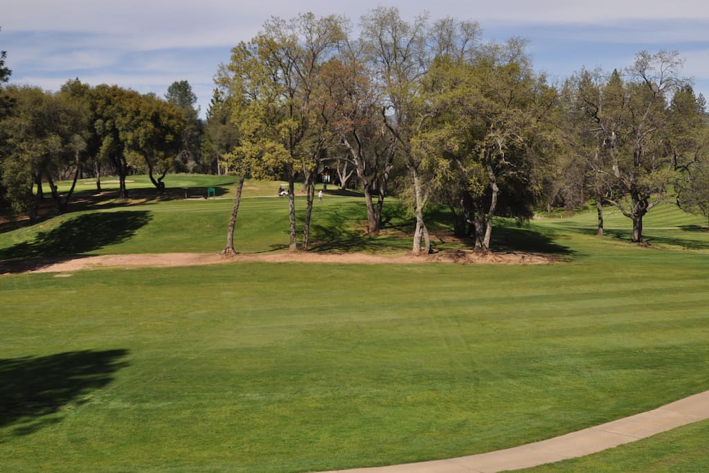 The Getaway. Golf Course View, Small Dog Friendly, Pine Mountain Lake Vacation Rental. Located just 25 miles from the entrance of Yosemite, Hwy 120 entrance. Unti 5 Lot 197