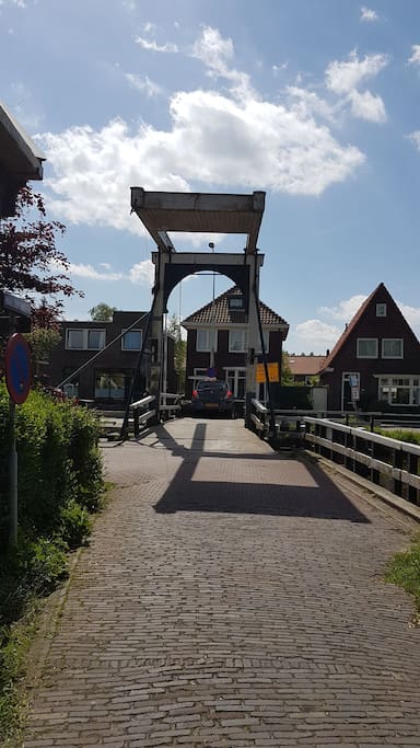The village is build on a island. This drawbridge is the connection with "Het Kalf"