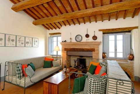 Country-chic staying in Umbria