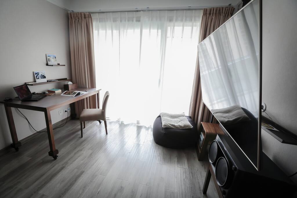 A large door to open balcony