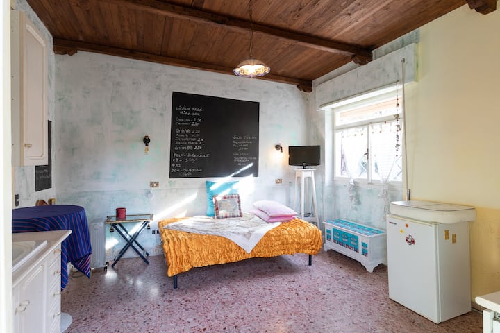 Little House - Anzio