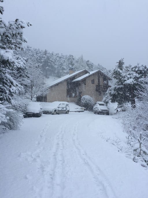 Arrivée sous la neige !