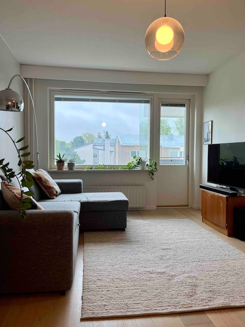 Top performing Airbnb: Spacious home\AC\direct connection to city+airport in Läntinen Suurpiiri