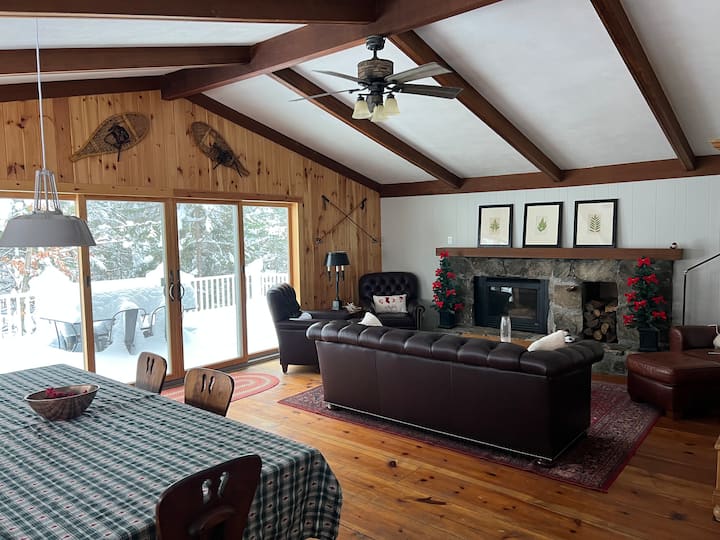 Mount Snow Vermont - Ski - Snowboard - 6 Miles - Wilmington, VT