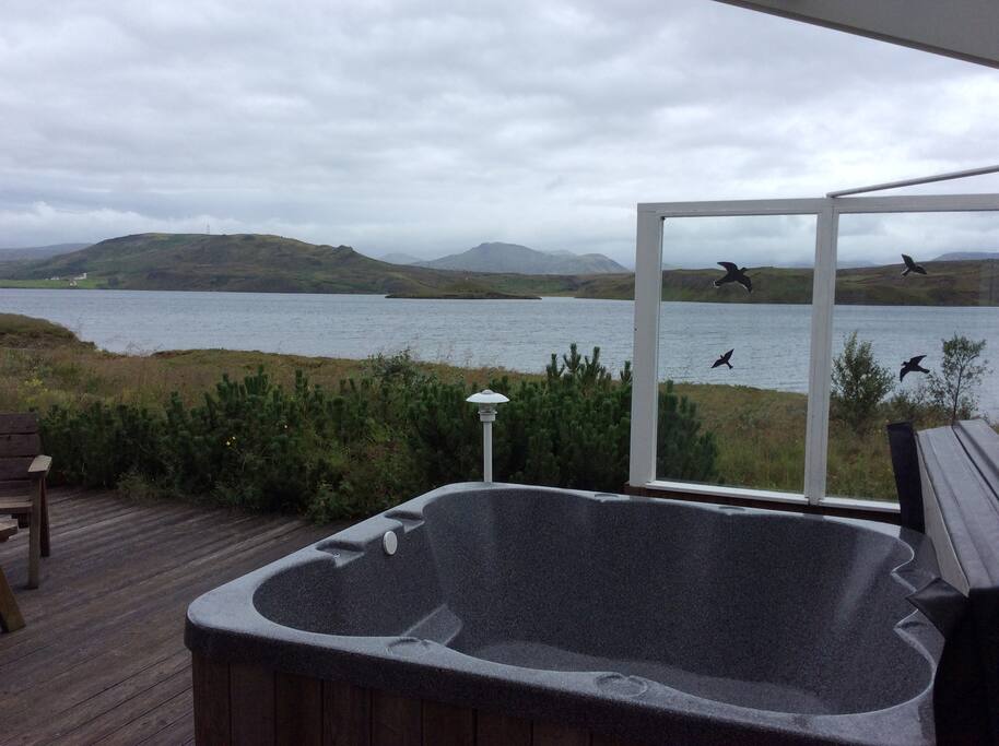 The hot tub is heated up with natural geothermal water.