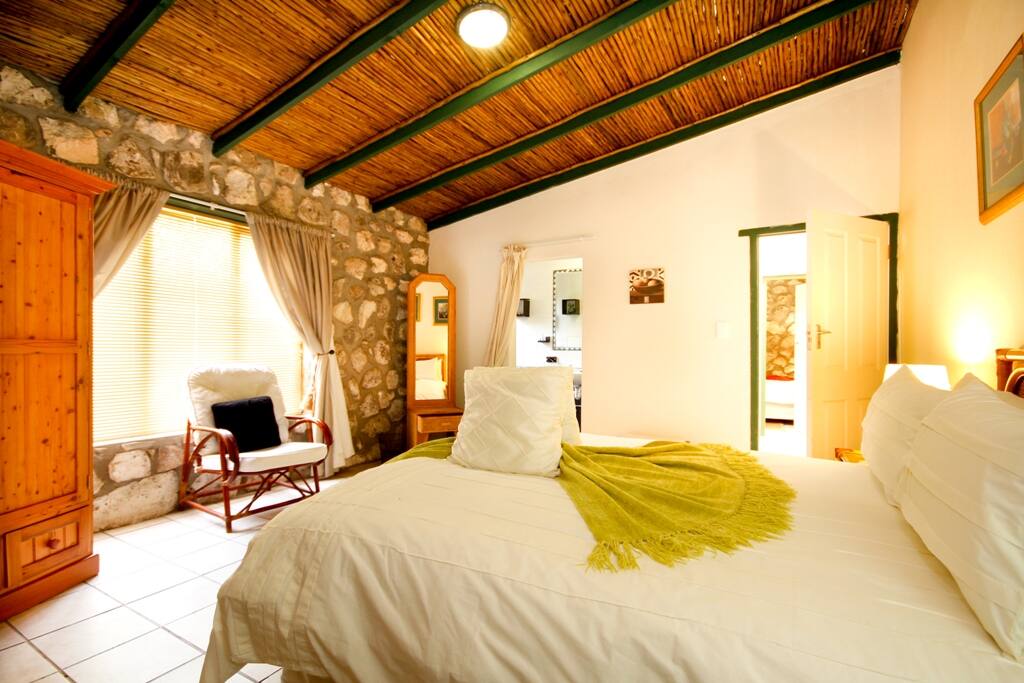 Bedroom 2 - double bed with en-suite bathroom