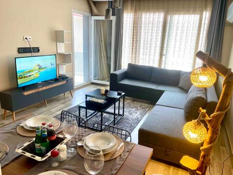 Popular Airbnb listing: Comfortable 1+1 Residence 1 with a Quiet Pool for Families in Kuşadası