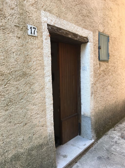 the frontdoor