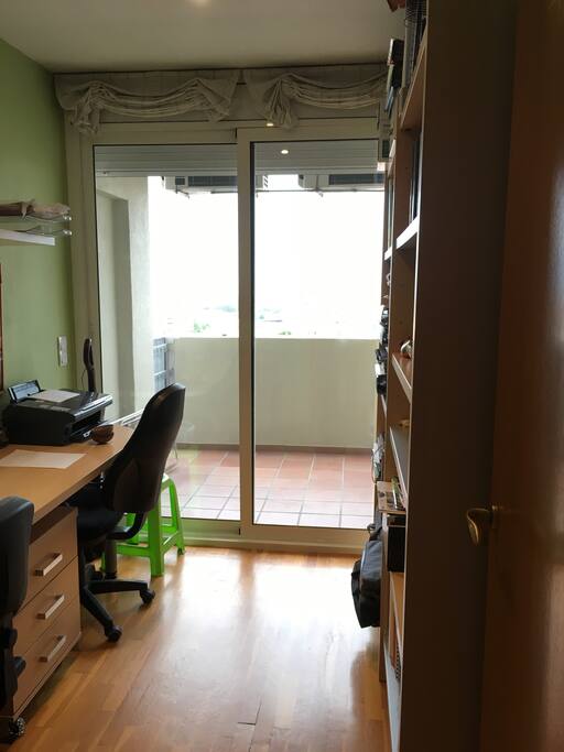 Studio room (I)