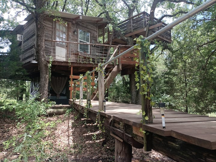 treehouse safari texas