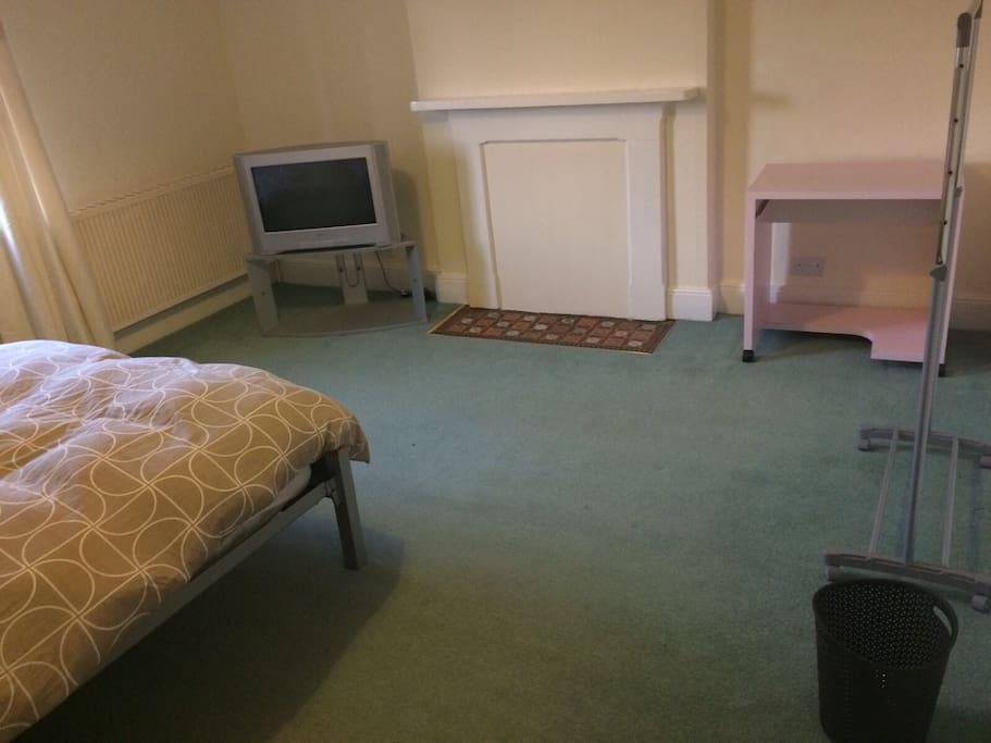 Double bedroom 2