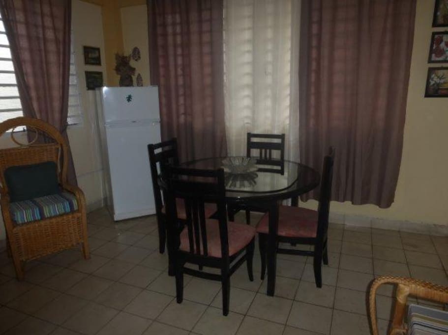 sala comedor, espacio confortable de uso exclusivo para nuestros clientes
