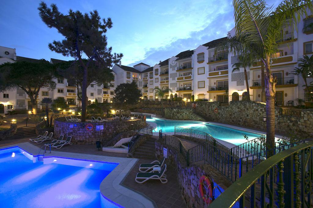 Piscinas/Outdoor Pools
