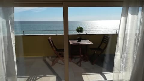 Proprietà Airbnb di successo: Beautiful penthouse on the sea, very central a Varazze