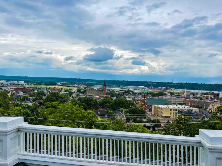 Mississippi Mansion 7 Bed/6 Ba w/ Stunning Views Houses for Rent in