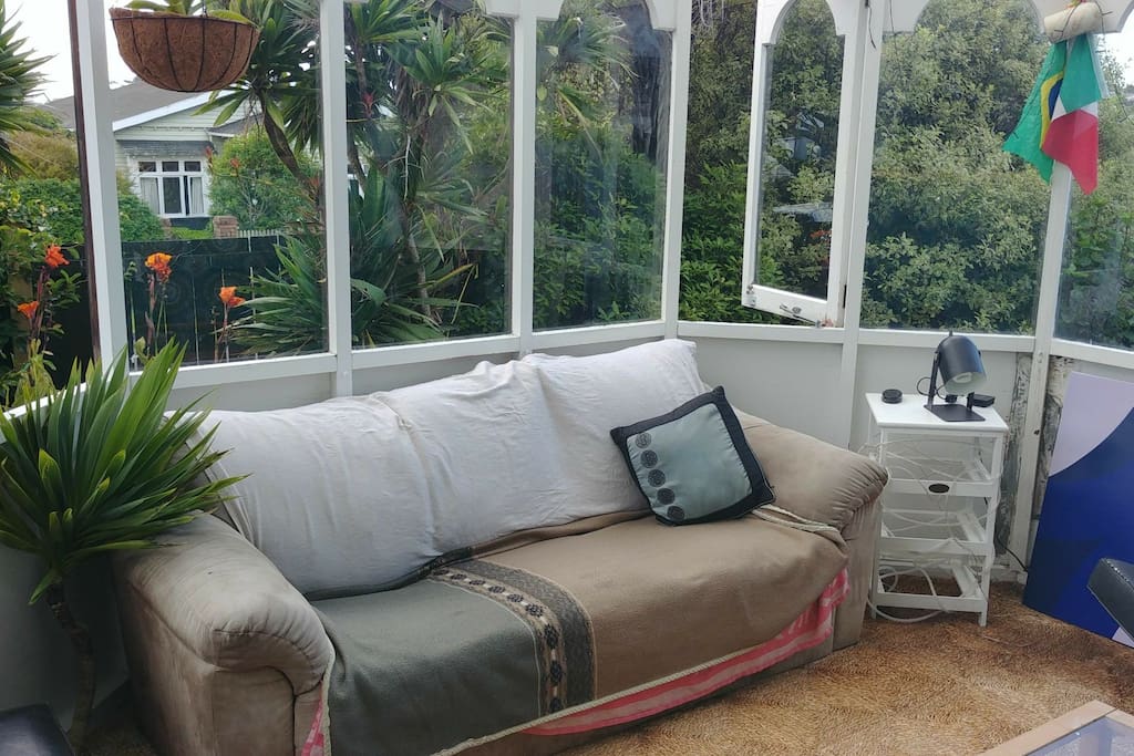 The sunroom//2nd lounge space