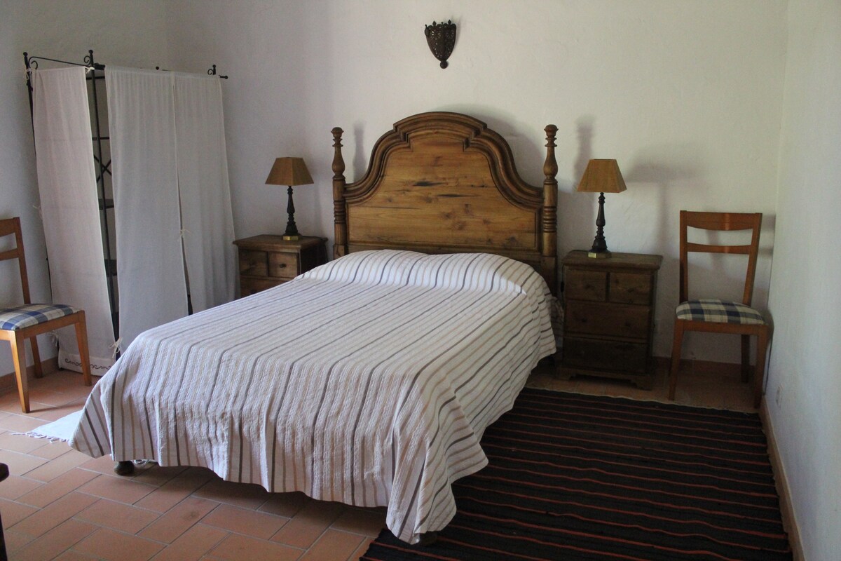 غرفة النوم 1