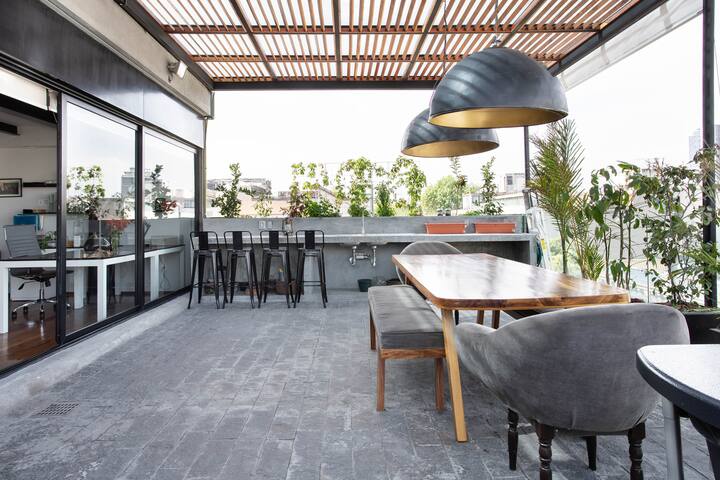 Stunning “Penthouse” in the Heart of Roma, CDMX gallery image 5