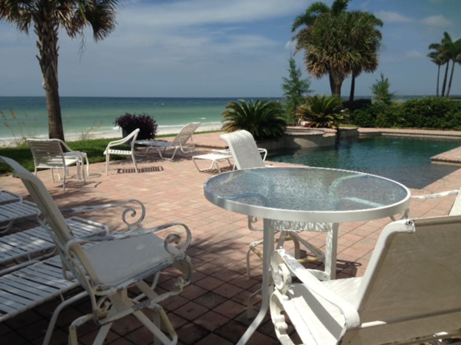 large pool/lounging area