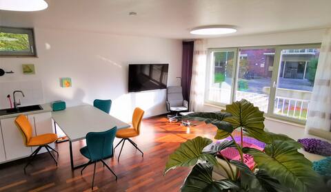 Welterbe Mathildenhöhe Apartment with Carport