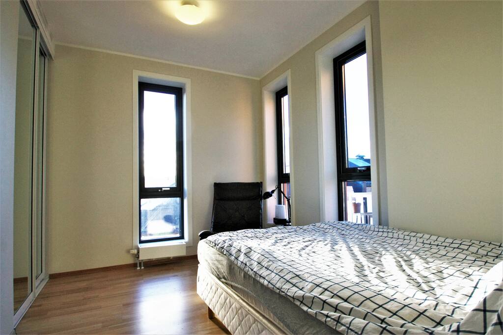 Bedroom 2. Double bed and view of Oslo's skyline.