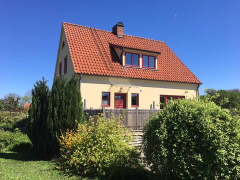 Charming VillaÄppelbo with seaview, Kivik Österlen