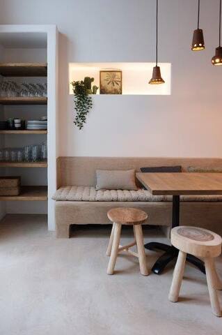 Complete house | 14 people | Antwerp City Center gallery image 3