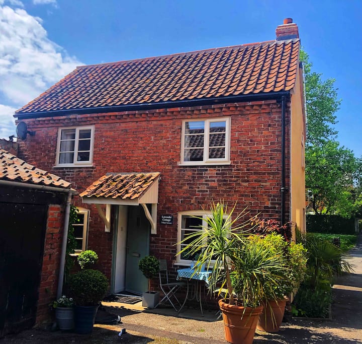 Historic Cosy Cottage in Notts Eco Award Winning Cottages for Rent in