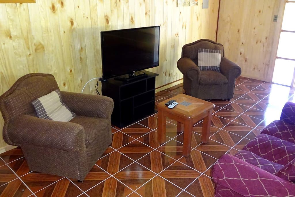 Living y Televisor con Cable