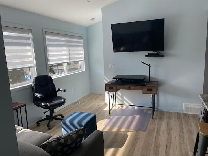2 Bdrm/2 Bathroom Carriage House. - 킬로나