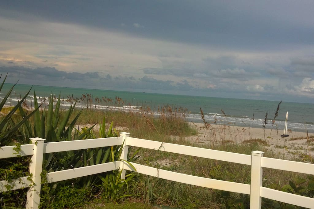 Our Space Coast Beaches 12 minutes away! https://www.spacecoasteventcalendar.com/