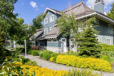 Whistler Village-Great location-Free Parking