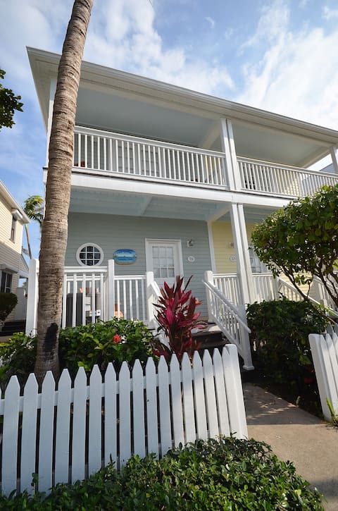 Top Airbnb: 2B/2.5B Villa and Village at Hawks Cay with Spa in Duck Key