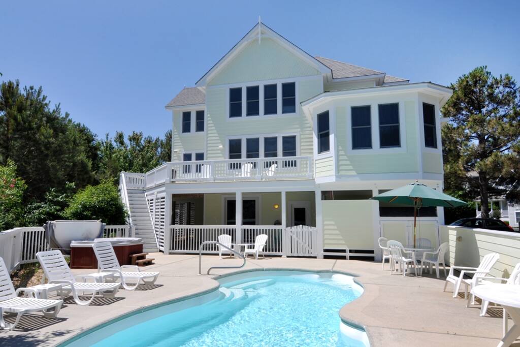 CC125: Tee's Tease | Private Pool and Hot Tub Area