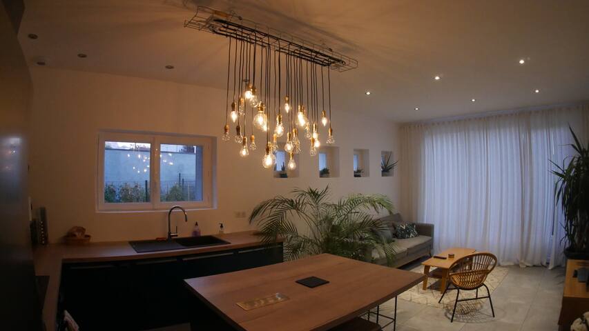 Neuf,cosy,parking privé clos,terrasse,jardin,vélos