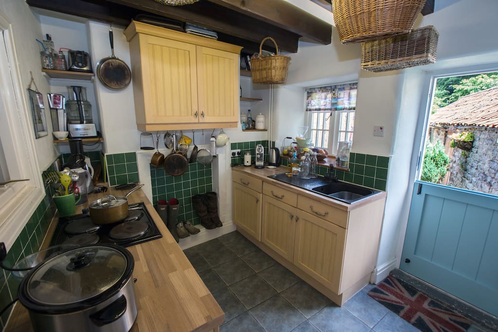 Fully equipped kitchen