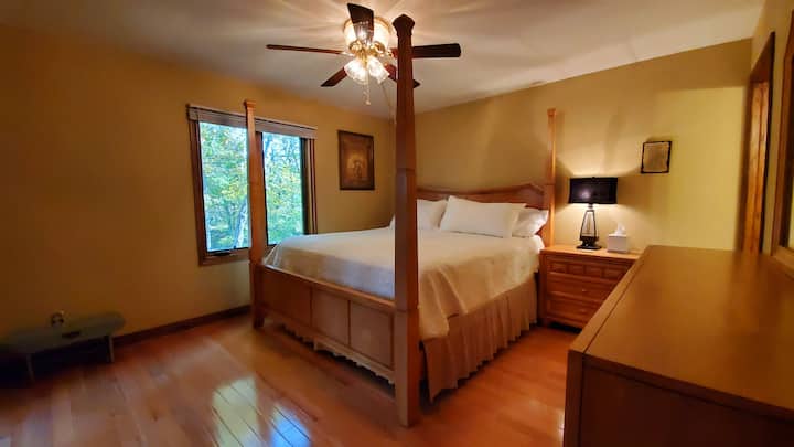 Სტუმრების საძინებელი მთავარ დონეზე