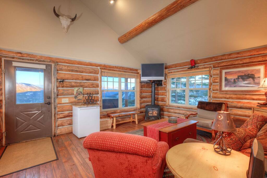 Large, comfy living room with best views in Big Sky - right on the slope.