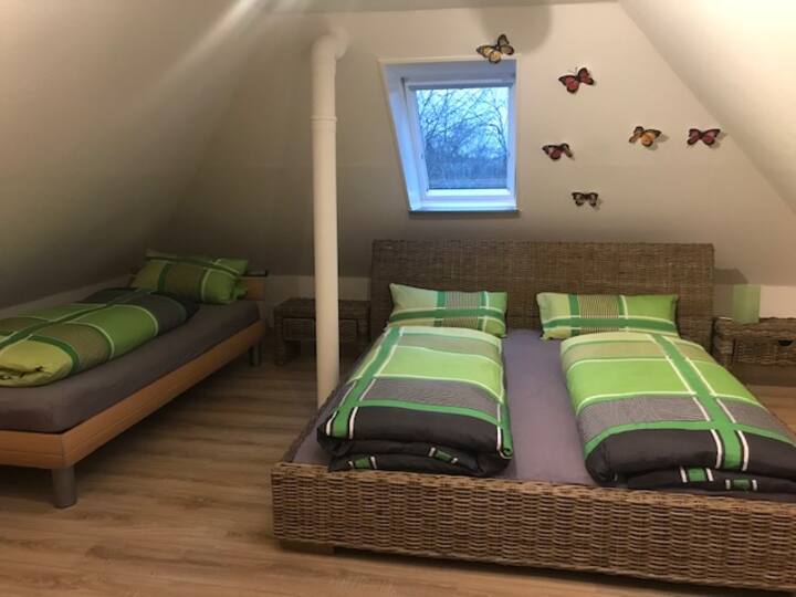 საძინებელი 1