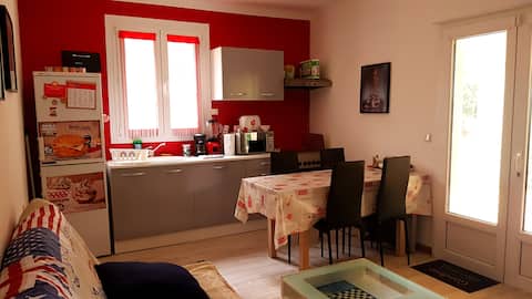 Apartment with private pool near circuit