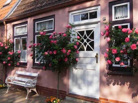 Romantic Canal House with Garden + Water Access