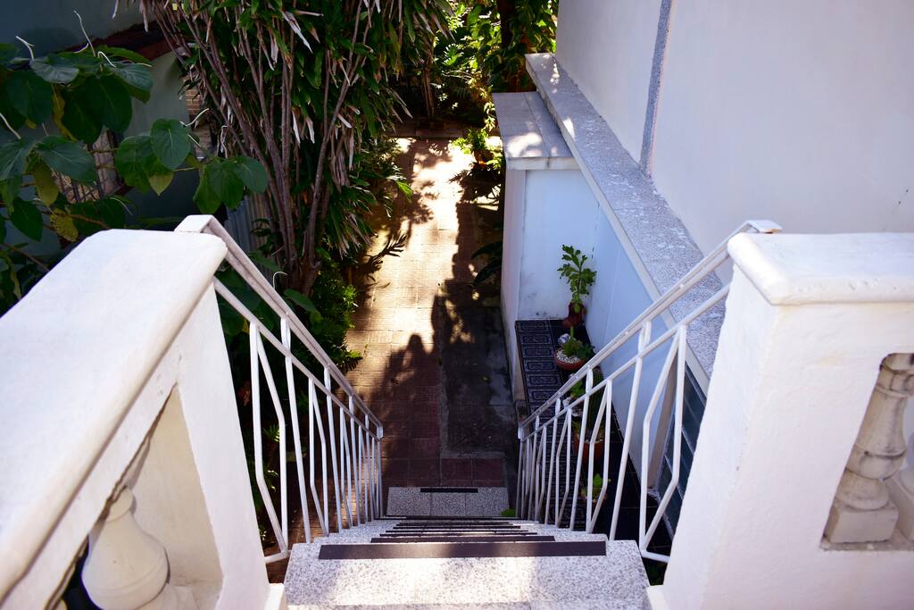 Escaleras seguras para niños y personas mayores
