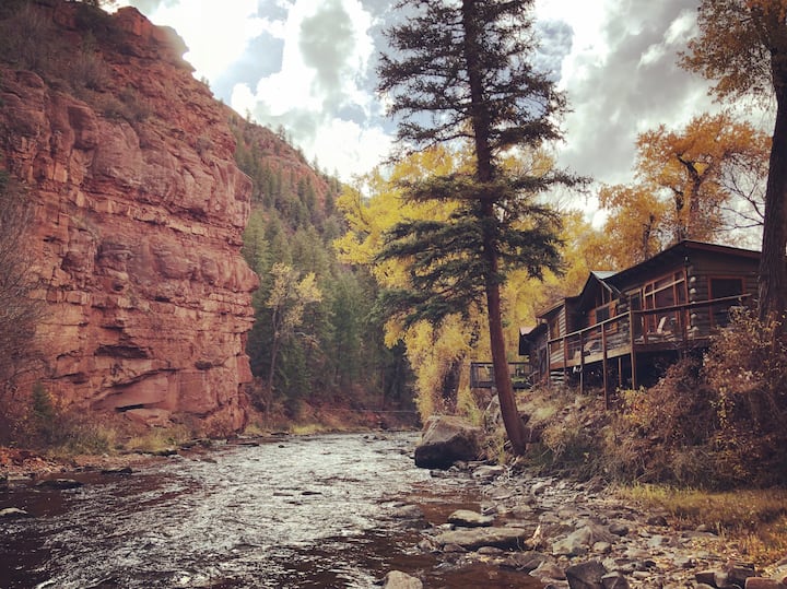 ️ of the Frying Pan River Views from every room Cabins for Rent in