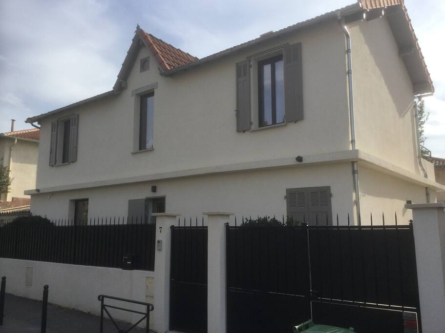 Maison vue de la rue