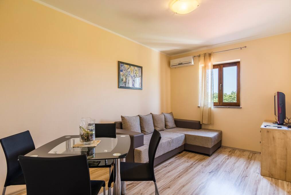 Studio room 4- living room