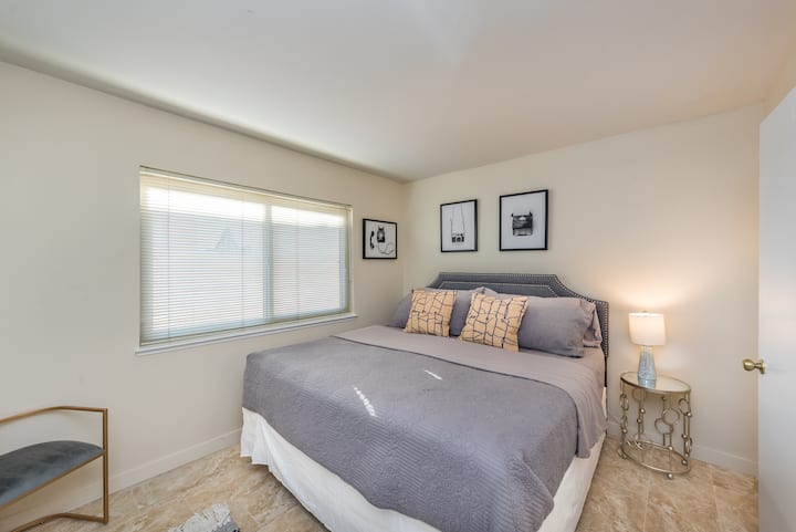 Dormitorio de abajo Cama king