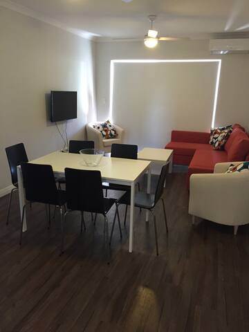 Burswood 2 bedroom apartment with large balcony