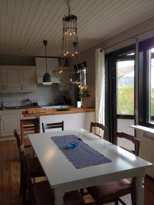 Kitchen, possible to make table bigger and we have more chairs