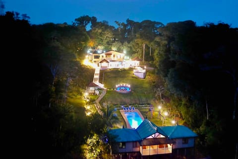 Luxury Mountain House PISCINA JACUZZI CINEMA Y MAS