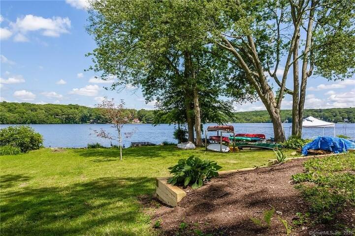 Amazing newer lakefront home